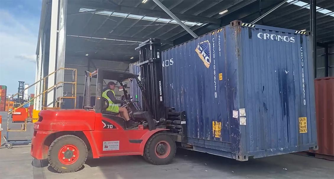 Share Your Application Case with Hangcha—At Port-01.jpg